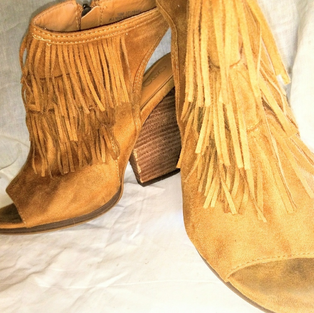Cato Heels